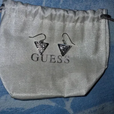 Boucles d oreille guess comme neuve 